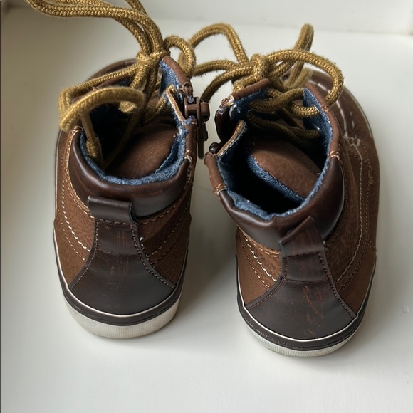 GAP Brown Tan Moccasin Boots - Picture 5 of 7